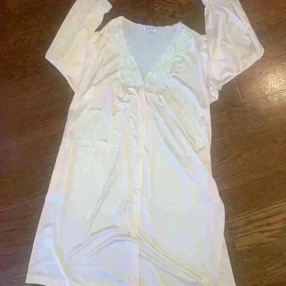 Vintage Vanity Fair Day Gown Silky Robe Size Large Made in the USA - Picture 2 of 8
